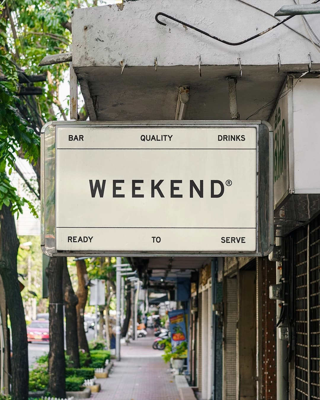 weekend signage